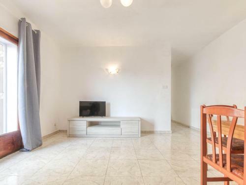 Apartamento L'escala, 3 Dormitorios, 6 Personas - Es-89-131
