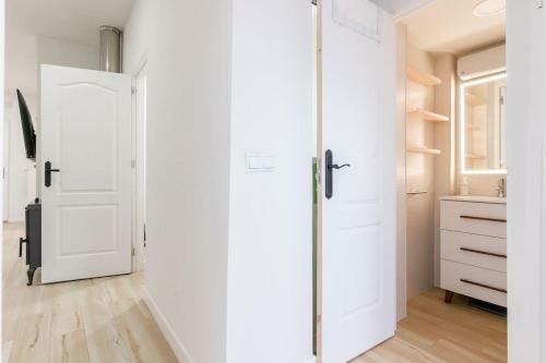 Apartamento Torrent Terrace Haven: Bbq & City Access