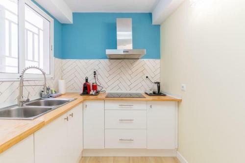 Apartamento Torrent Terrace Haven: Bbq & City Access