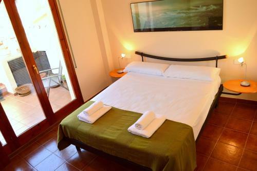 Casa Con Piscina En El Casco Historico