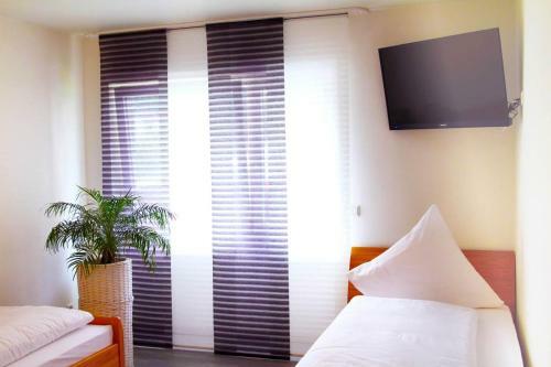 Hostal Hotel Pension Kaempfelbach