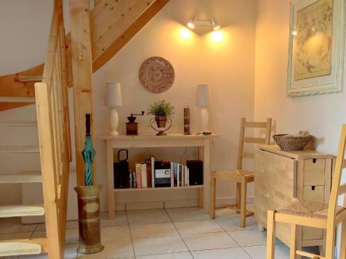 Holiday Home Bis R Du Chapitre Meigne Le Vicomte