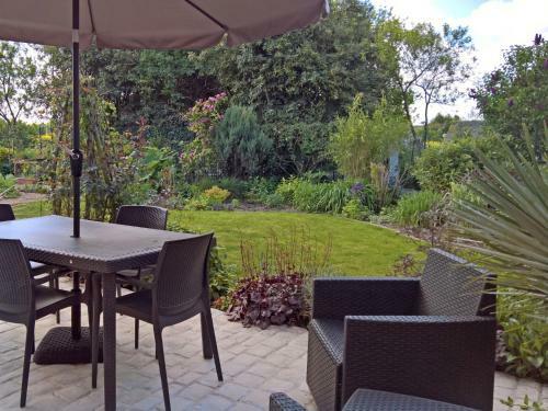Holiday Home Bis R Du Chapitre Meigne Le Vicomte