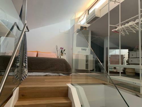 Luxury Village Attic And Suite In Shared Home