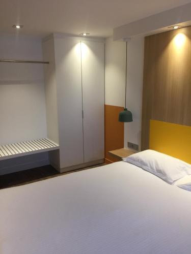 Hotel Logis Du Cavier