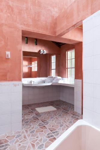 Hostal Hotel Campestre La Tomineja