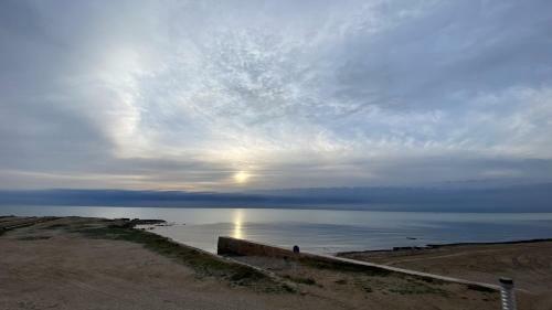 Beachfront Apartment - La Mata