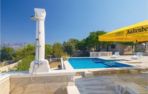 Holiday Home Pucisca 15