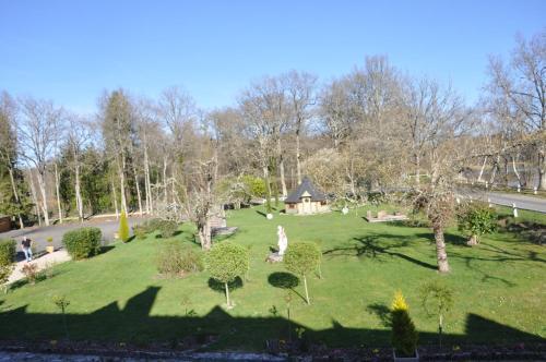 Hotel -restaurant Le Moulin De Villiers