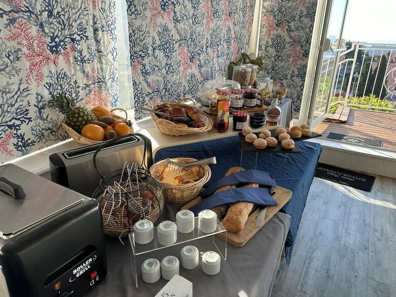 Hotel H�tel La Fianc�e Du Pirate