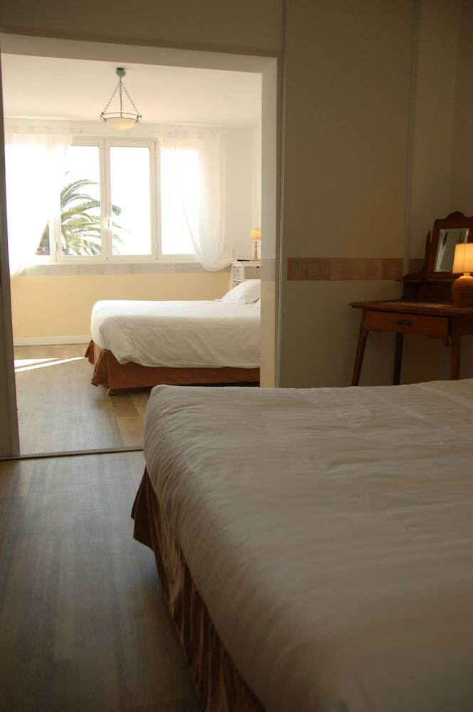 Hotel H�tel La Fianc�e Du Pirate