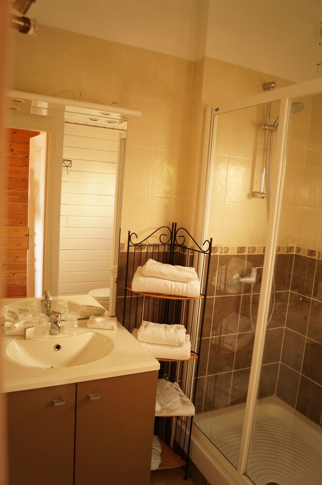 Hotel H�tel La Fianc�e Du Pirate