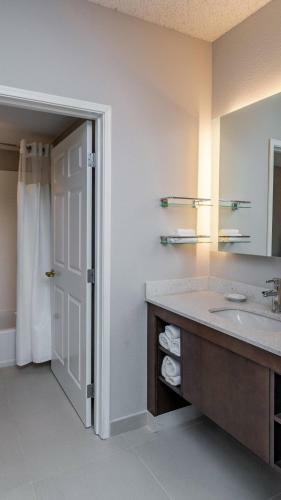 Hotel Residence Inn Anchorage Midtown