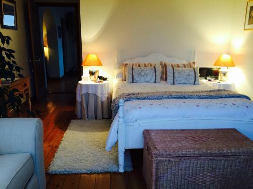 Bed & Breakfast Trecarne House
