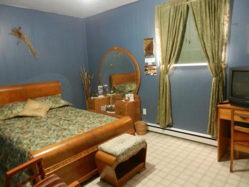 Domaine Joseph Ross Bed And Breakfast