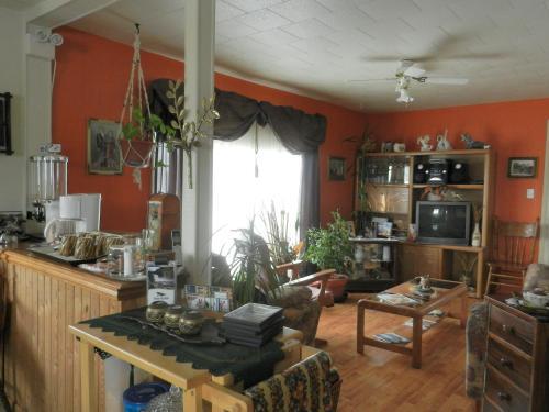 Domaine Joseph Ross Bed And Breakfast