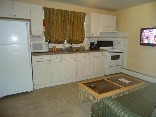 Posada Bayside Inn & Waterfront Suites