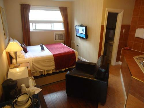 Posada Bayside Inn & Waterfront Suites