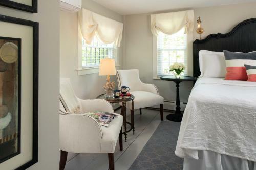 The Blushing Oyster Bed & Breakfast