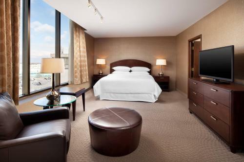Sheraton Cleveland Airport Hotel