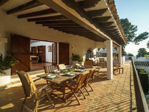 Villa Moraira, 4 Dormitorios, 8 Personas - Es-216-12