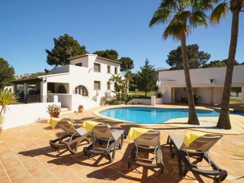 Villa Moraira, 4 Dormitorios, 8 Personas - Es-216-12