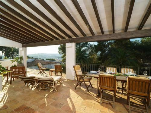 Villa Moraira, 4 Dormitorios, 8 Personas - Es-216-12