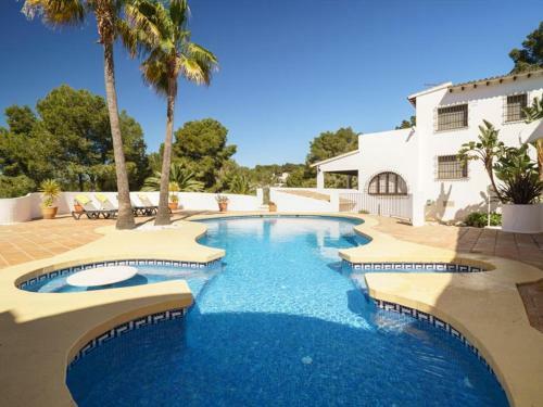 Villa Moraira, 4 Dormitorios, 8 Personas - Es-216-12