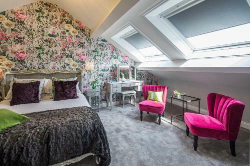 Hostal Elm House