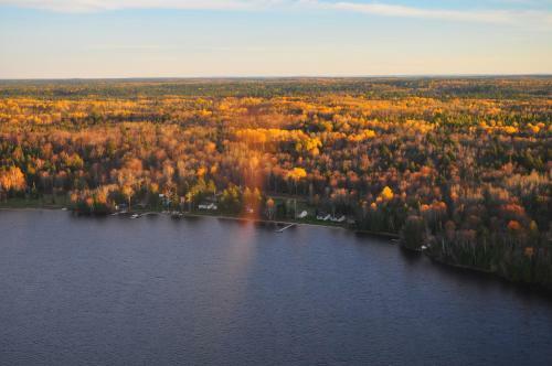 Okimot Lodge On Tomiko Lake