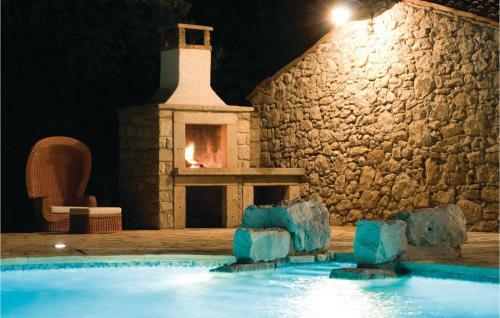 Holiday Home Gondolici Cr