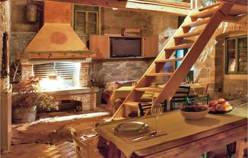 Holiday Home Gondolici Cr