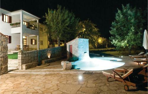 Holiday Home Gondolici Cr