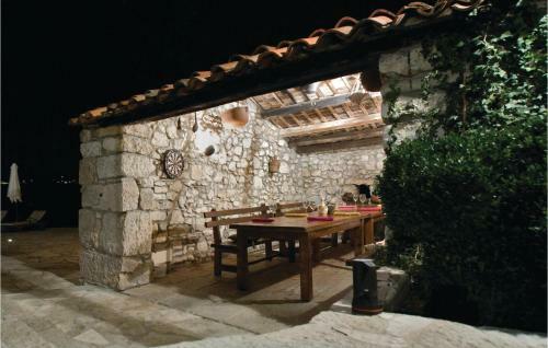 Holiday Home Gondolici Cr