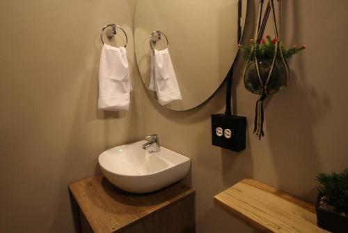 Apartamento Con Parqueadero En Medell�n -one201