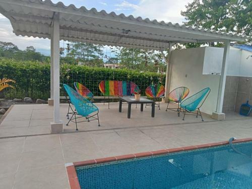 Casa Campestre Con Piscina Jacuzzi Y Golfito