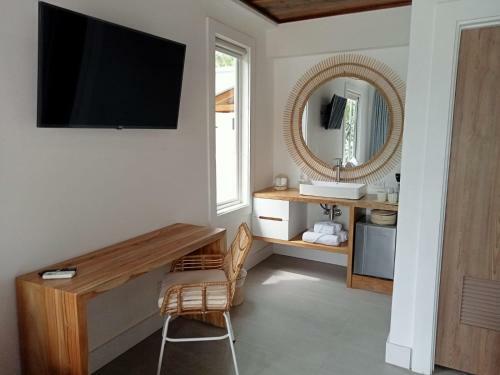 Oasis Tol� Hotel Boutique
