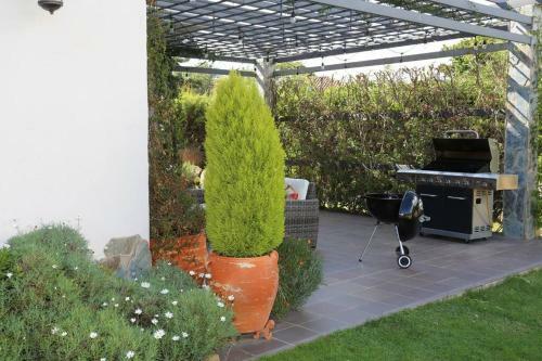 La Villa; Estilo Moderno Y Colonial
