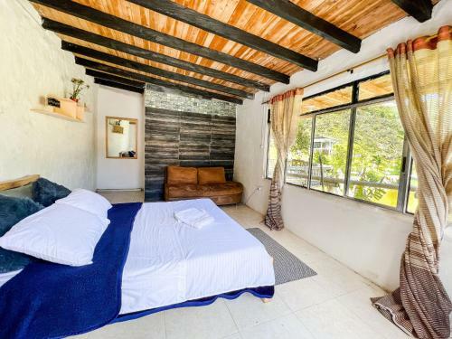 Aparthotel Los Lagos De Jas�