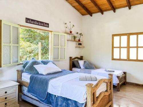 Aparthotel Los Lagos De Jas�