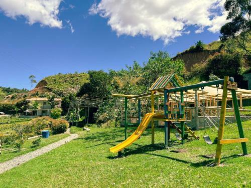 Aparthotel Los Lagos De Jas�