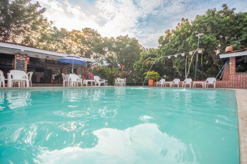 Hotel Familia Casa Blanca