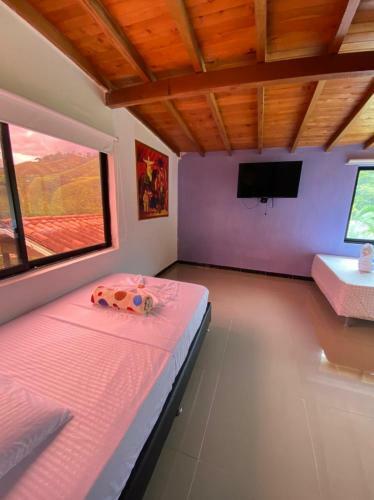 Hotel Hoster�a Blanco Y Negro