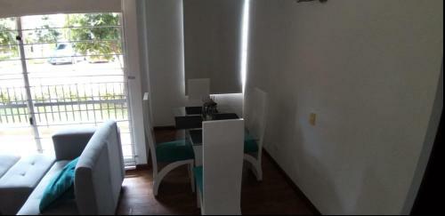 Apartamento Apto En Conjunto Cerrado Con Piscina.