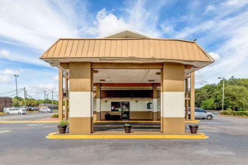 Motel Knights Inn Tampa