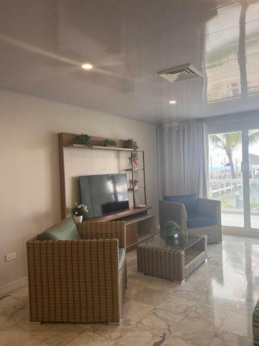 Apartamentos Con Playa Privada Y Vista Al Mar