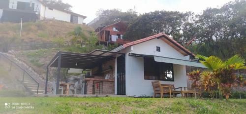 Agroturismo Caba�as De La Loma