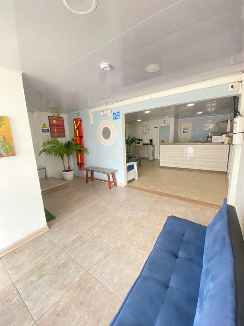 Blue Island Hotel