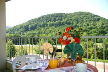 Hotel Logis Le Relais De La Vallee