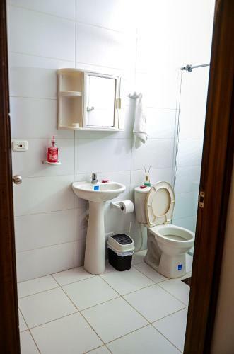 Hermosa Casa En Costa De Oro